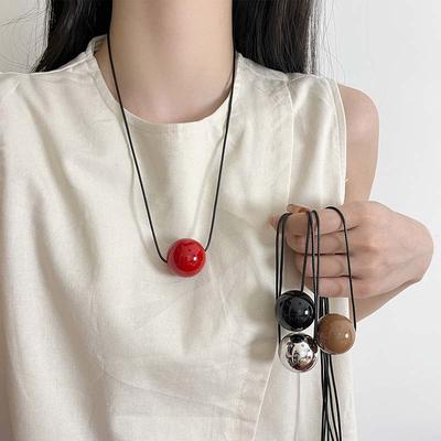 New Arrival Metal Ball Pendant Necklace for Women Fashion Design Long Adjustable Sweater Chain Jewelry Accessories