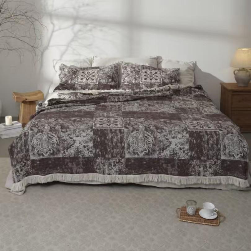 4-Layer Cotton Gauze Jacquard Tassel Blanket - Soft, Breathable, Washable Sofa Throw