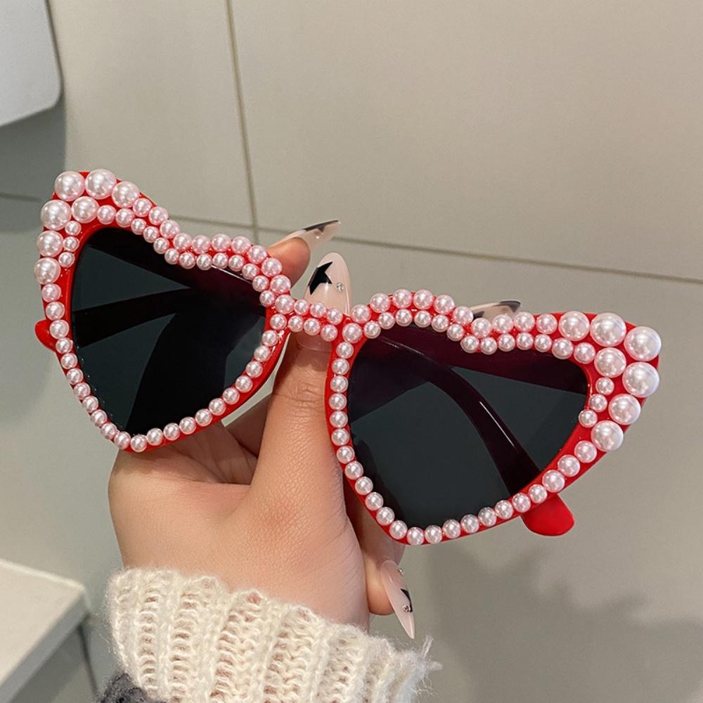 Cute Pink Pearl Heart Sunglasses Women Party Glasses Bachelorette Festival Kawaii Sun Glasses Luxury Brand Designer Shades UV400