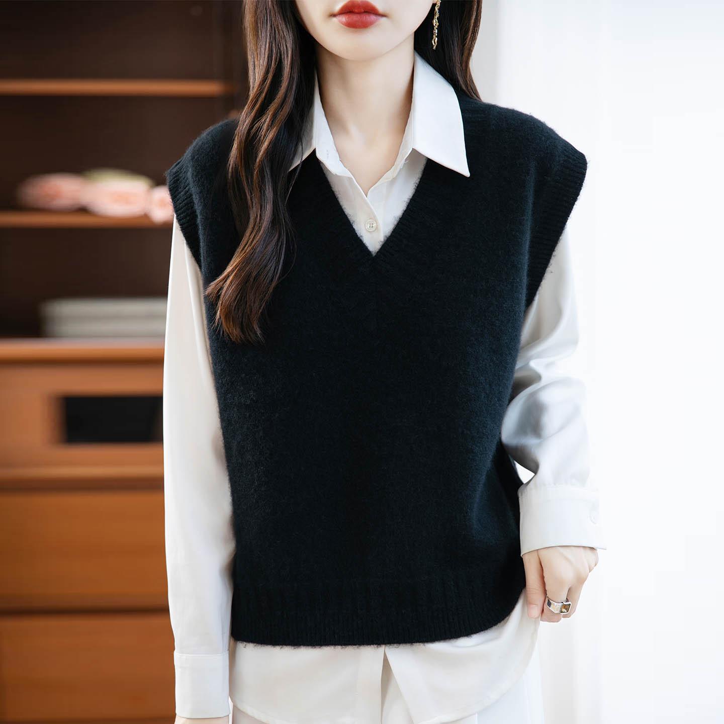 

Женский пуловер без рукавов из чистой шерсти с V-образным вырезом и кабельным узором - Повседневный свободный крой с разрезами Extra Extra Large чёрный