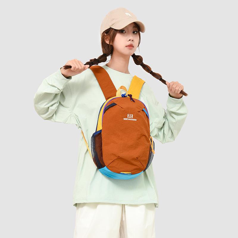 Lightweight Water-Repellent Colorblock Travel Backpack for Men and Women