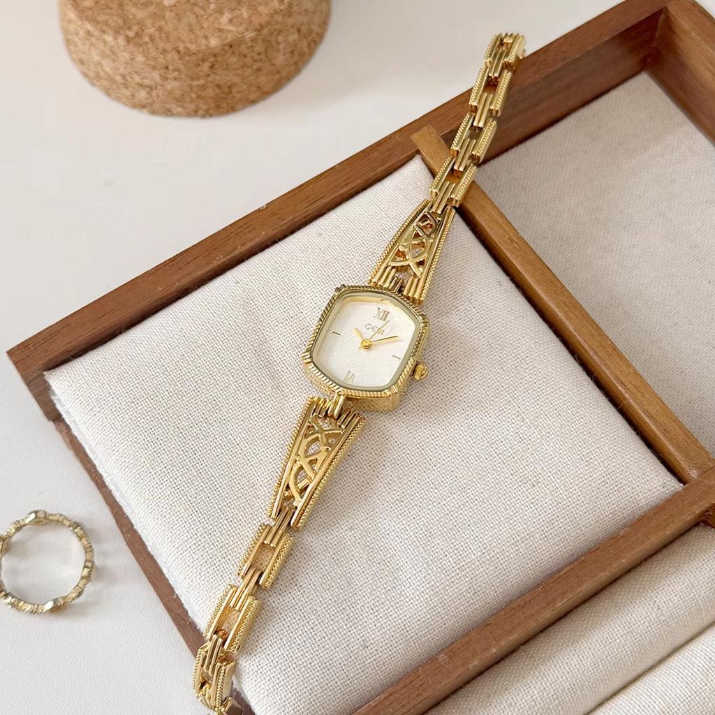 Vintage Stainless Steel Watch for Women Square Dial Quartz Wristwatch Luxury Elegant Ladies Clock Fashion Gift