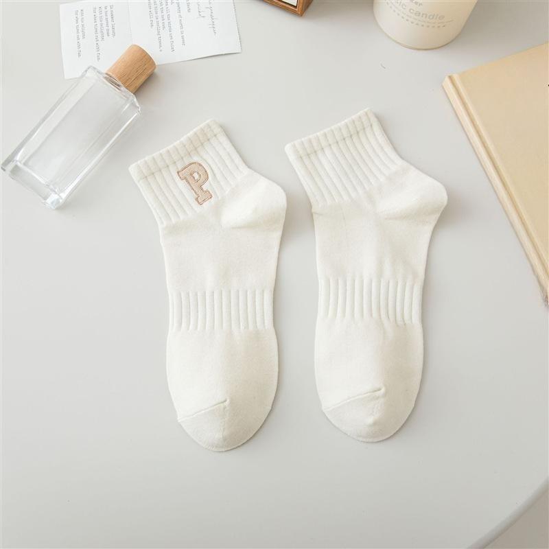 

Female Spring and Autumn Leisure All Fashion Collegiate Style Embroidery Letters Do Not Drop with Cotton Socks 1 pair бежевий
