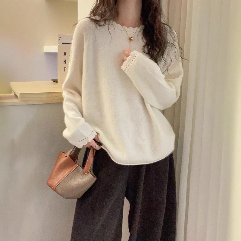 Women's Autumn Cashmere Crew Neck Lace Trim Knit Top