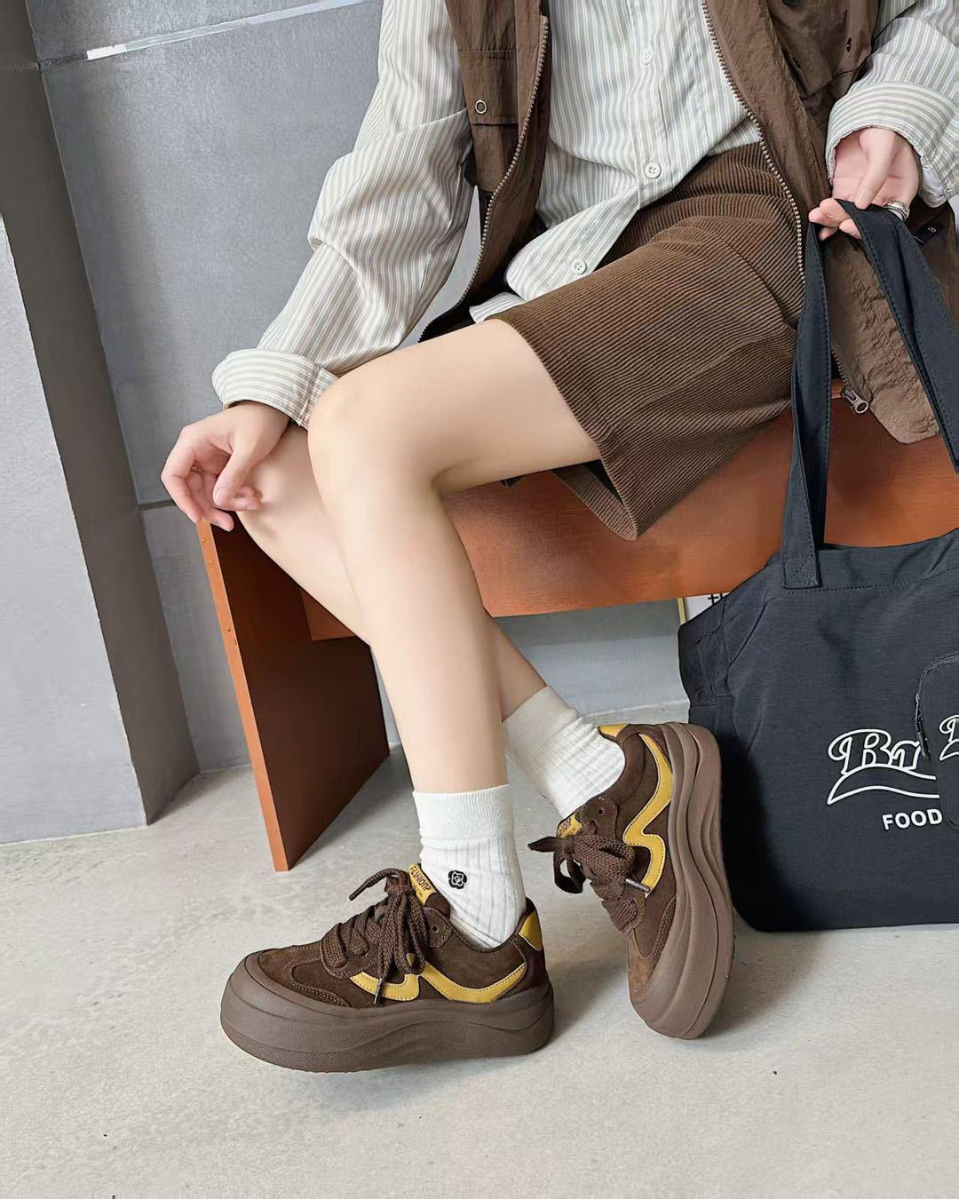 

2025 Autumn Women s Leather Platform Sneakers - Thick-Soled, Round Toe, Super Soft, Versatile, Casual Shoes. 39 коричневий