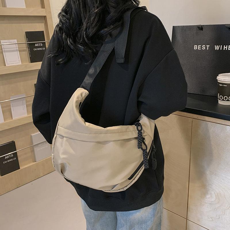 Fashion commuter large capacity shoulder messenger bag women's 2025 new casual fashion tote bag underarm bag