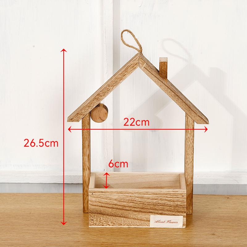 Kreativer Hängeblumenkorb aus Holz für Wohnzimmerdekoration