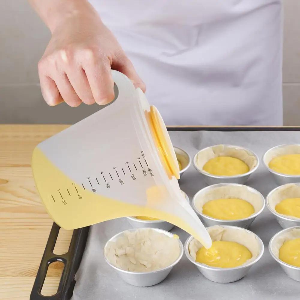 1500ml With Scale Mixing Cup With Filter and Lid Watering Can Gifts Baking Tool