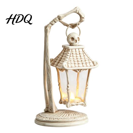 Safe LED Atmosphere Lamp Skeleton Hand Lantern Gothic Bone Table Lamp USB Style Accessory Powered Spooky Decorative Light for Halloween Party Home