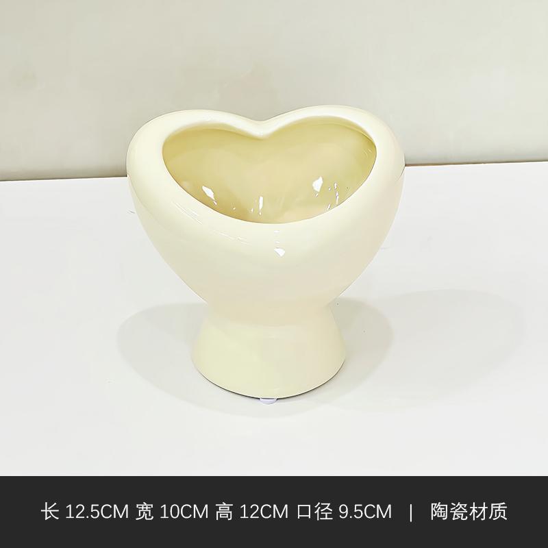 European-style Ceramic Heart-shaped Vase Creative Hydroponic Simulation Flower Arrangement Container for Room Heart-shaped Vase