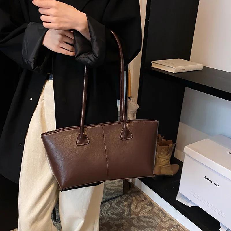 Store underarmsvesker i PU-skinn for kvinner 2024 Vinter Y2K New Trend Fashion Skulder Tote Bag Luksuriøse håndvesker og vesker