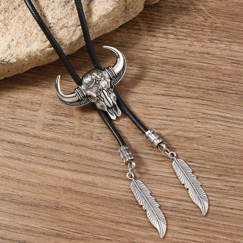 Mens Women Leather Rope Bolo Tie Vintage Turquoises Stone Jewelry Cowboy Necktie Western Necklace with Feather Pendant