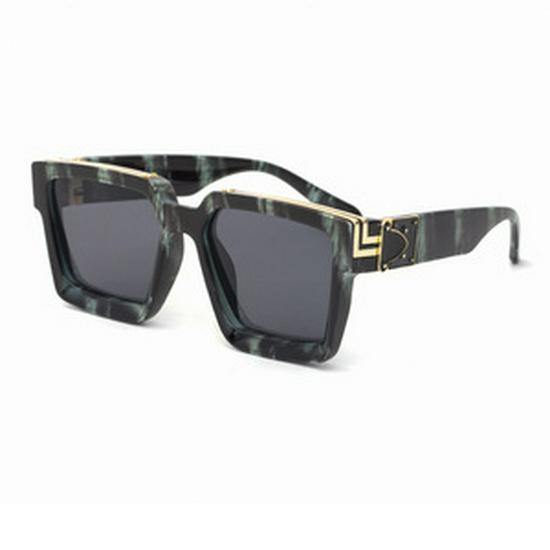 86229 Large Frame Unisex Sunglasses - Trendy Millionaire Style Worn by European & American Celebrities