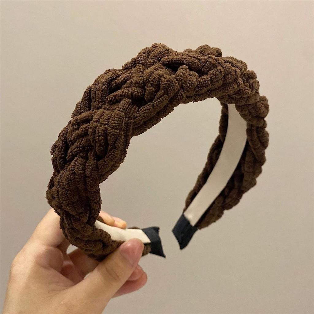 Gemütliche Handgefertigte Plüsch Winter Haarklammer Stirnband in Tiefem Kaffee Fischgrätenmuster