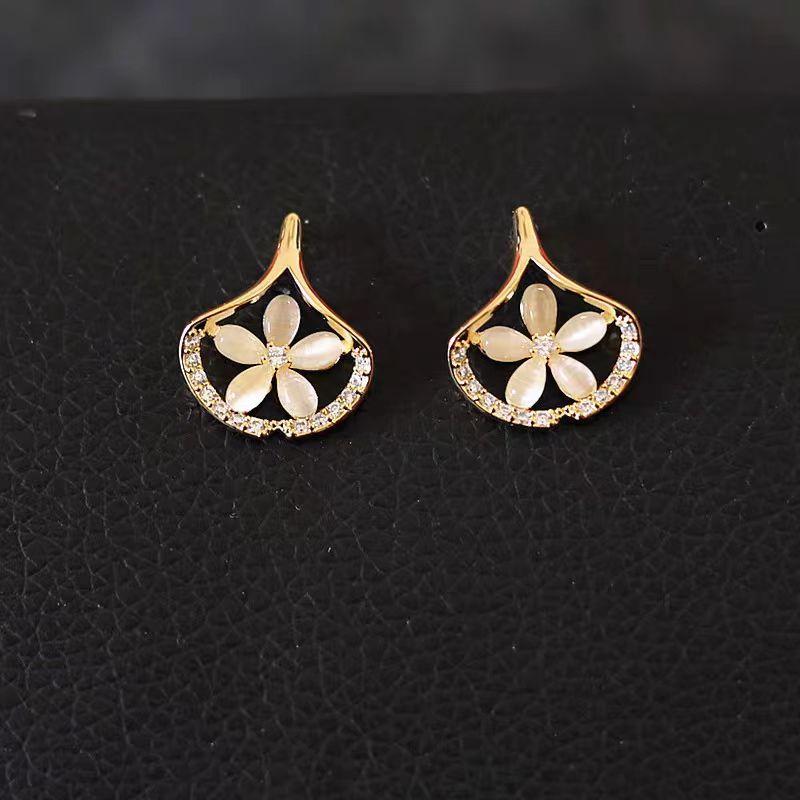 Diamond-set Love Opal Stud Earrings Design High-end Summer Earrings Niche Light Luxury High-end Versatile Earrings Jewelry