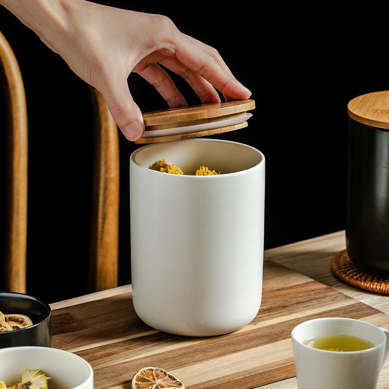 Nordic Ceramic Sealed Tea and Cereal Storage Canister for Kitchen
