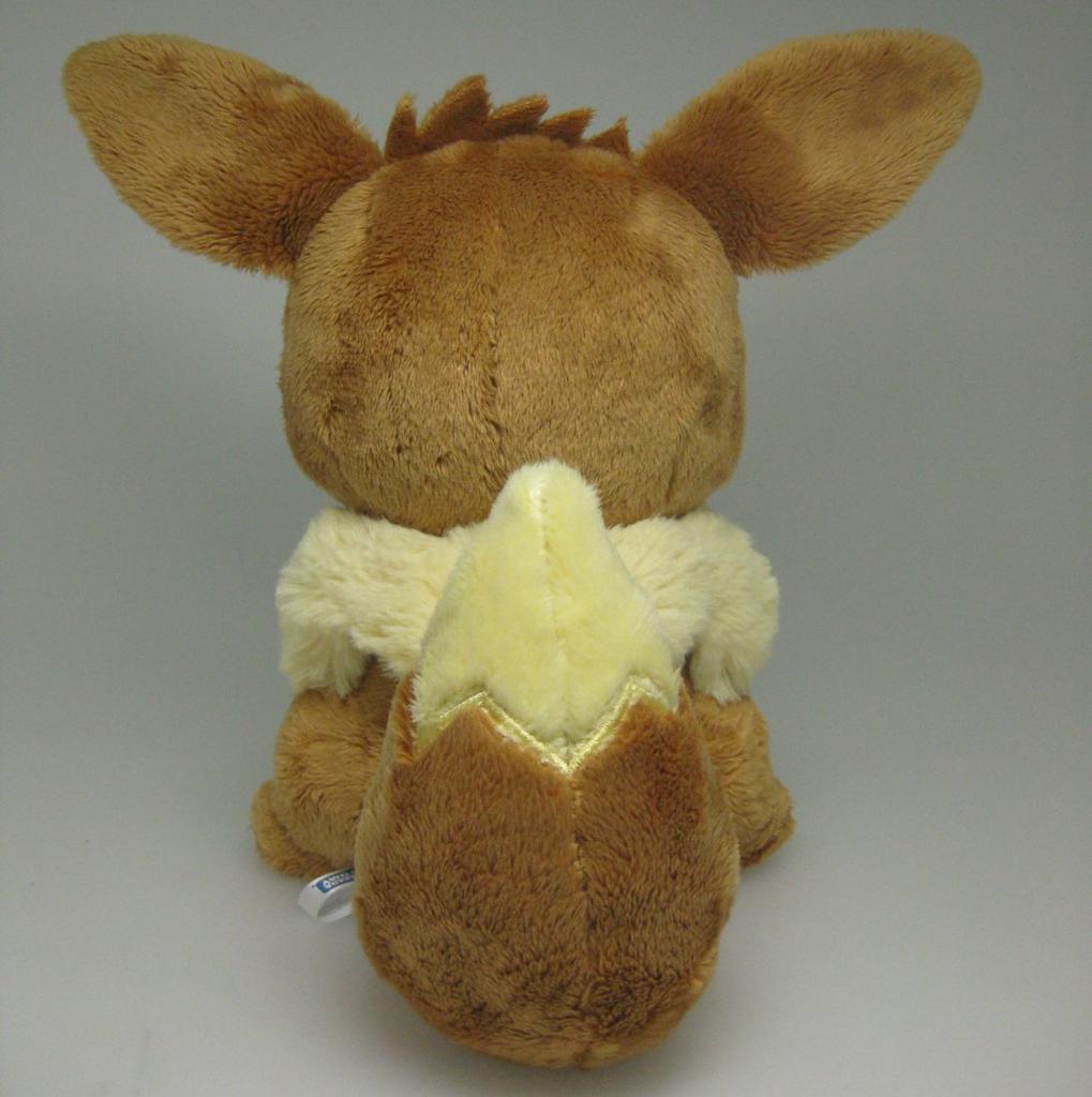 Pocket Monster Pokemon Plysjleke Eevee Høyde Ca. 19 cm