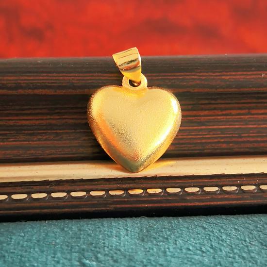 Gold Heart Necklace - Women s Luxury Heart-Shaped Clavicle Chain Accessories