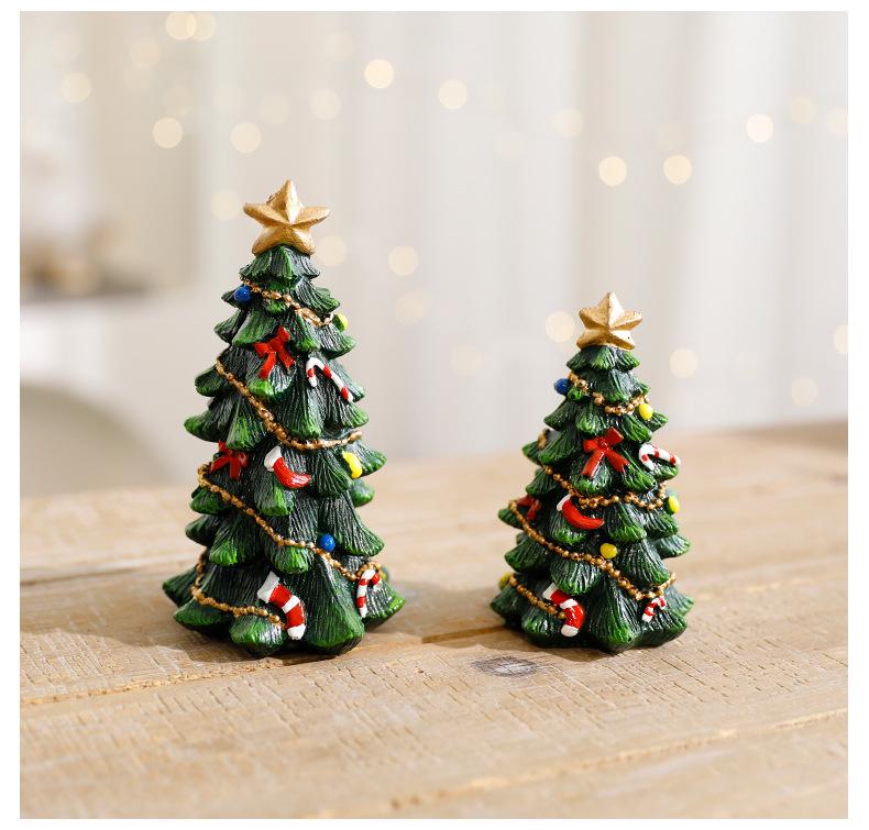 European Style Mini Christmas Tree Resin Ornament – Desktop Party Decoration