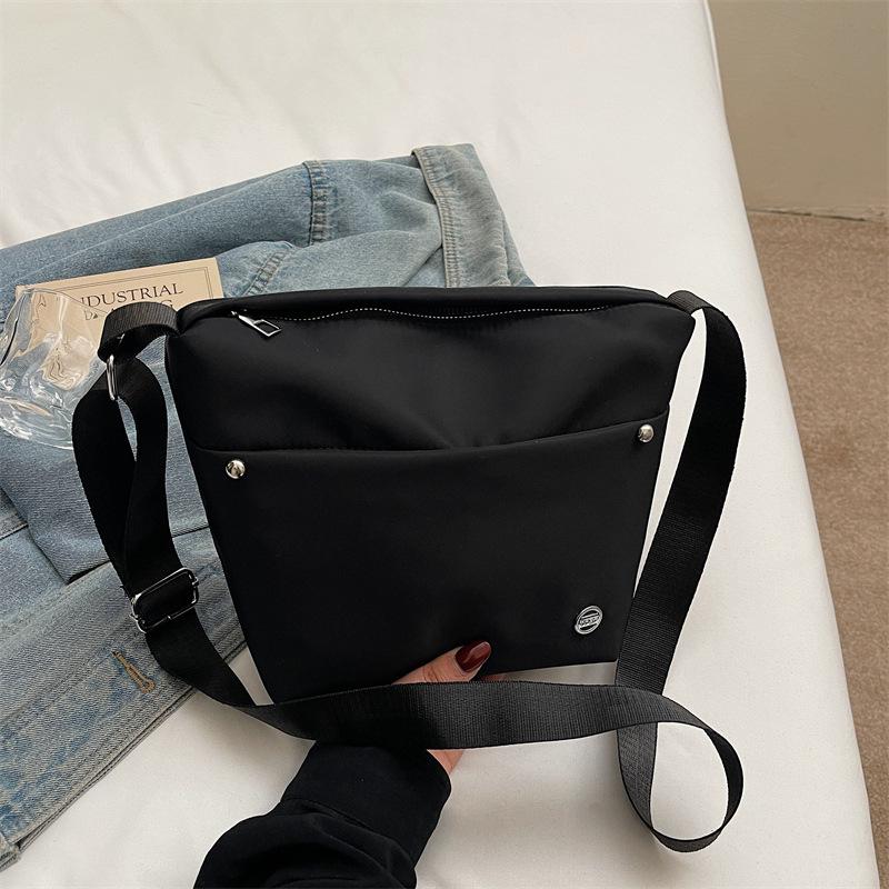 New Fashion Shoulder Bag Versatile Washed Oxford Cloth Bucket Bag Simple Solid Color Texture Shoulder Messenger Bag