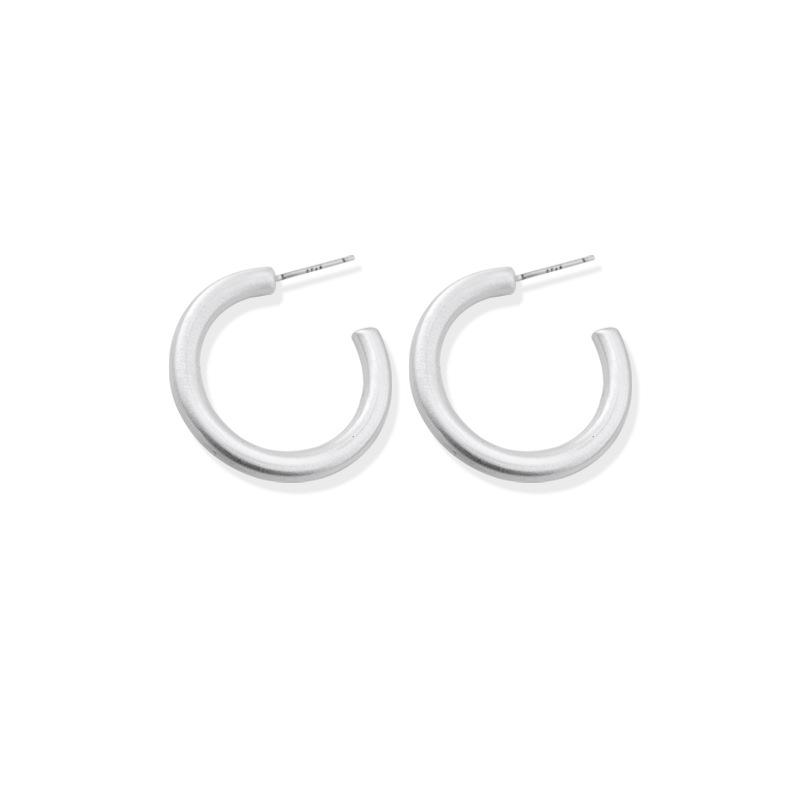

High-End C-Shaped Brushed Metal Ear Cuffs with 925 Silver Needle Hoop Earrings