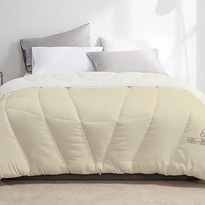 Aimeijia Anhudun Cloud-Feel Antibacterial All-Season Quilt