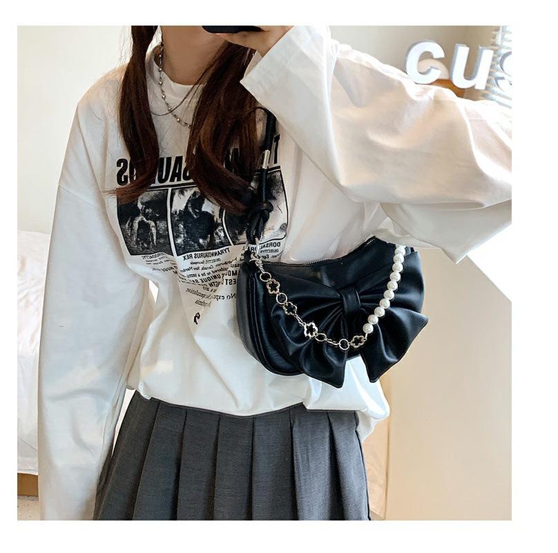 2024 Summer Women's Versatile Western-Style Shoulder Bag - Small, Textured, Trendy, Influencer-Approved.