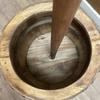 Biervat Kruk & Parasolhouder – Natuurlijk Hout 38 x 32 cm