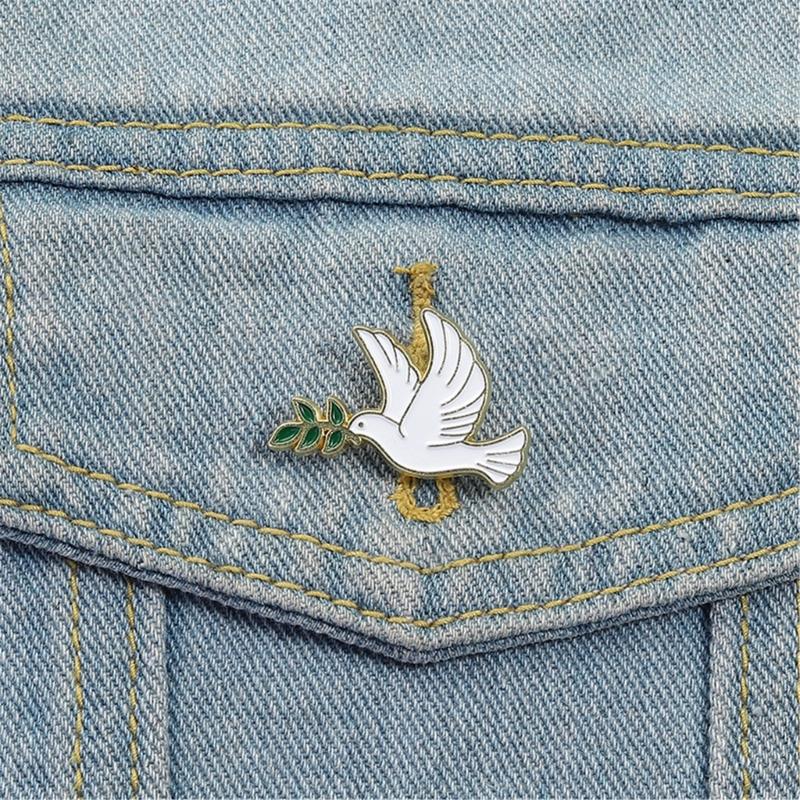 10 Piece Peace Symbol Brooch Badge Pin With Tree Branch Detail Shape For Weddings Business Meetings Everyday Wear