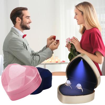 Kapesní kapesní světlo Heart Light s LED krabičkou na prsteny Přenosné pouzdro na prsteny
