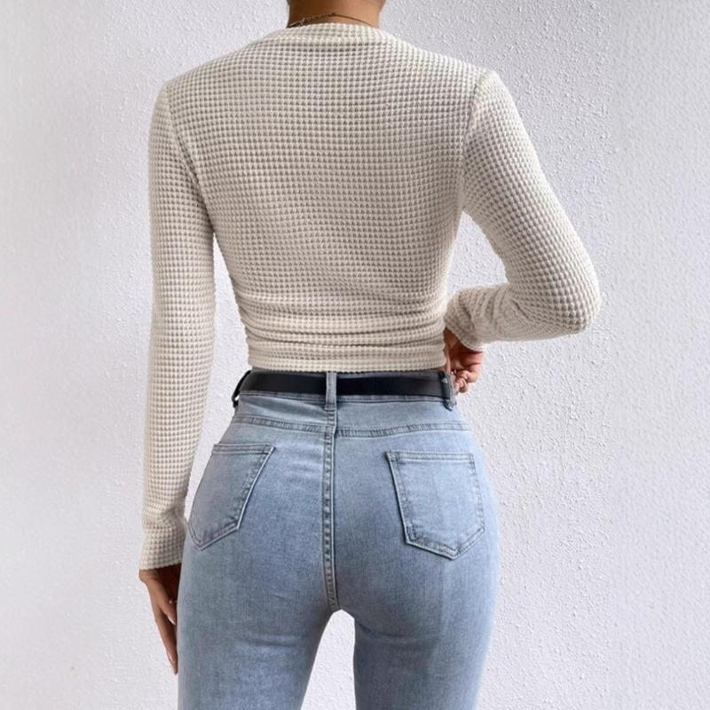 Vielseitiges Slim-Fit Damen-T-Shirt mit Karomuster und langen Ärmeln