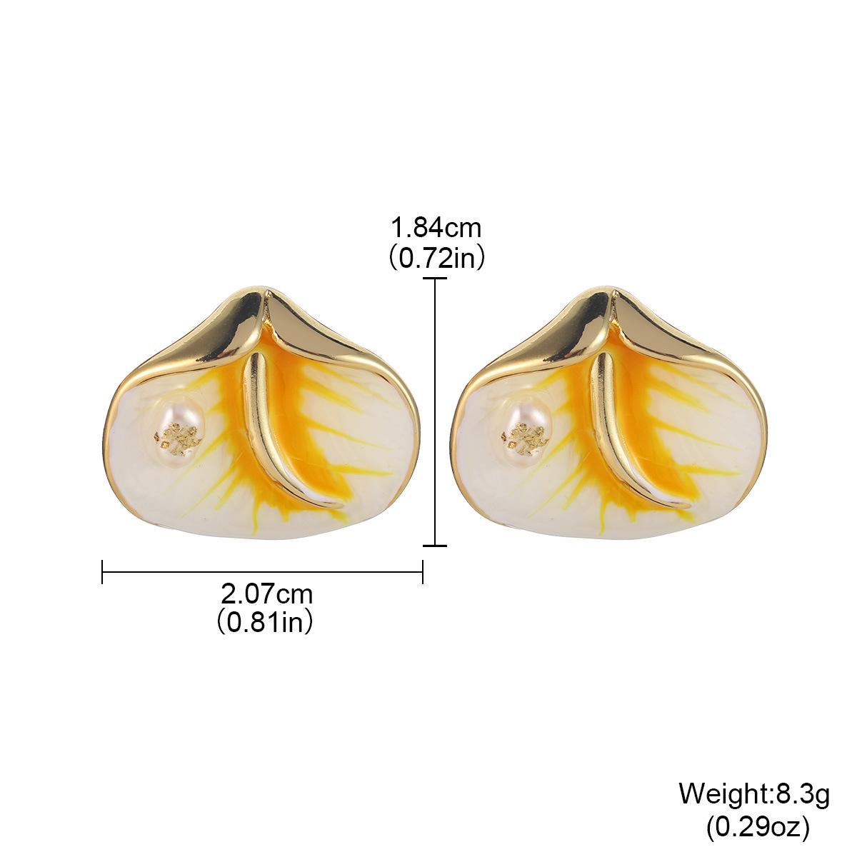 

Natural pearl creative stud earrings leaf temperament high-end earrings autumn and winter design sense fashion personality niche earrings women