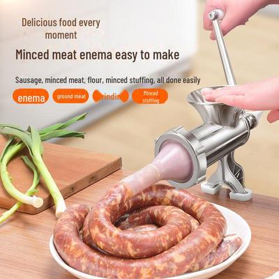 Manueller Fleischwolf und Wurstmacher – Hackfleisch-Zerkleinerer mit Handkurbel.