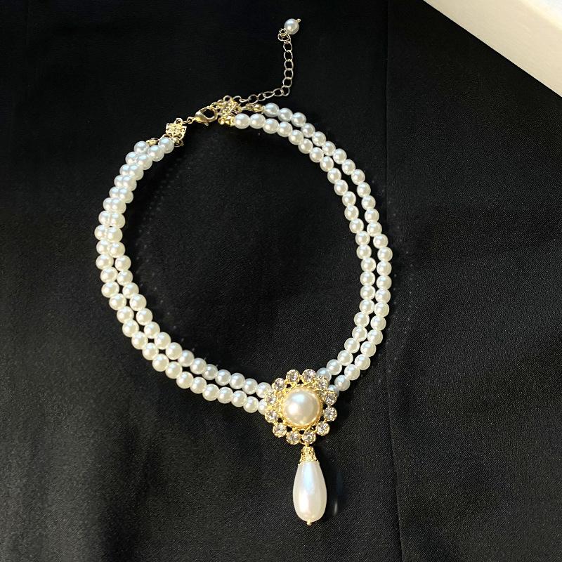 Vintage Hofstil Leichter Luxus Diamantbesetzte Doppellagige Perlenkette Elegante Schlüsselbein Kette Bankettkleid Zubehör