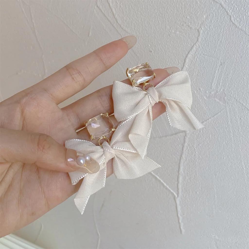 New Fashion Korean Cute Sweet Black White Women Statement Stud Earrings Fabric Lace Bow Drop Earrings Luxury Jewelry Party Gifts