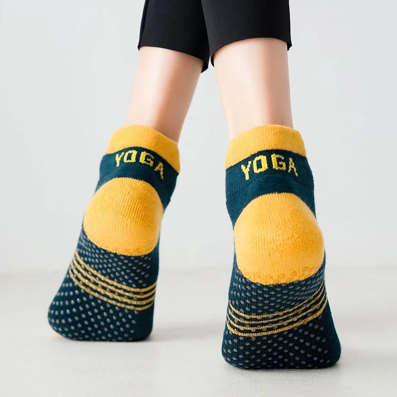 Women Backless Pilates Socks Towel Bottom Breathable Anti Slip Yoga Socks Ballet Dance Sports Socks Fitness Gym