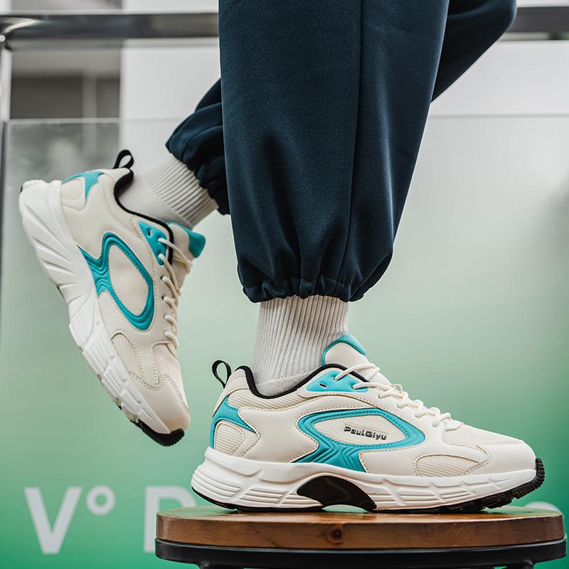 Men's shoes 2025 spring new deodorant breathable mesh shoes men's sports and leisure shoes mesh versatile board shoes