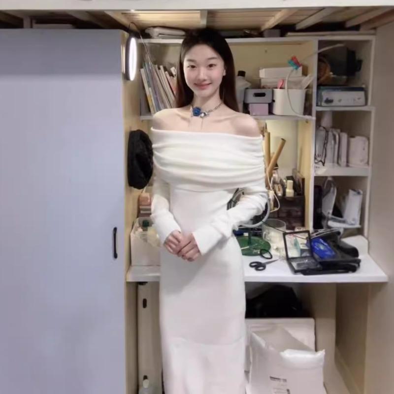 White long-sleeved one-word shoulder knitted dress for women's autumn and winter new high-end slim-fitting and thin temperament long dress