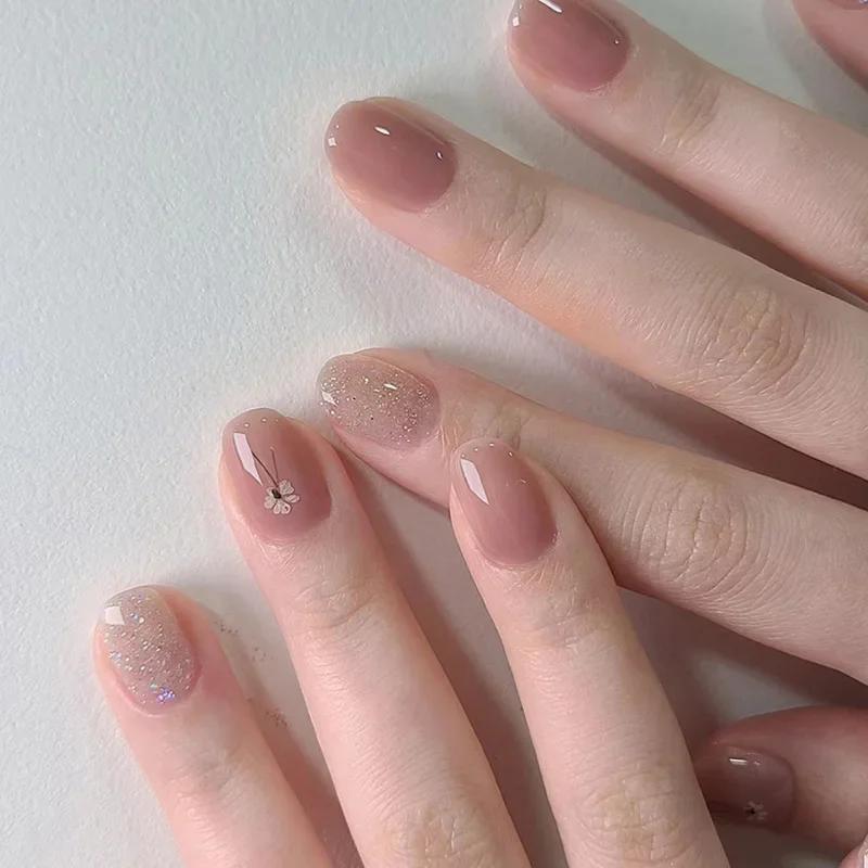 24 Pièces Pointes d'Ongles Rose Nude Courtes Tête Ronde Faux Ongles avec Motif Portables Finis Faux Ongles Couverture Complète Press-on Nails