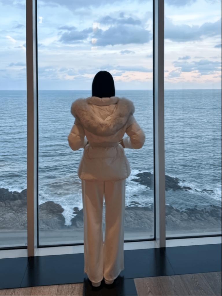 Women's Hooded Warm Cropped Long-Sleeve Jacket For Winter