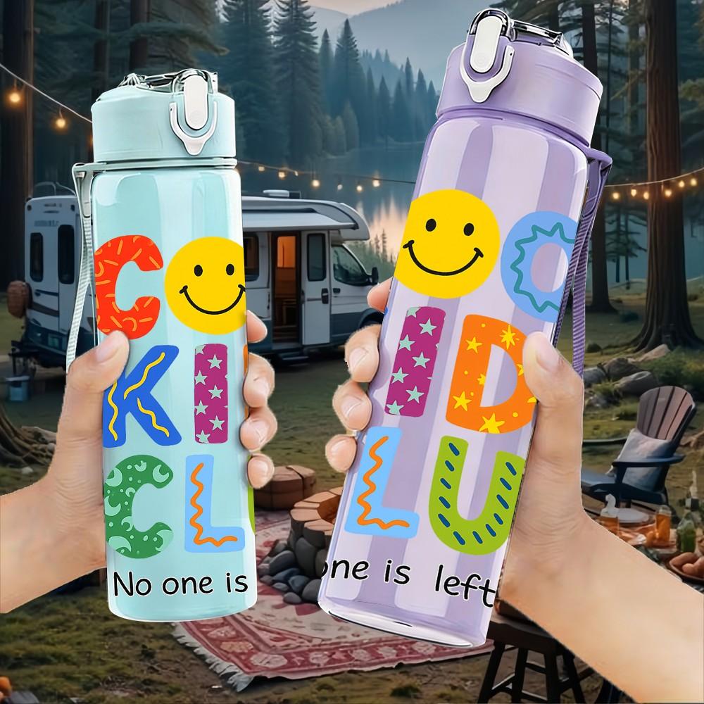1PC Cool Kids Club Letter Print 750ml Color Plastic Sports Water Bottle Leakproof Flip Straw Lid Suitable for Sports Office Home Use