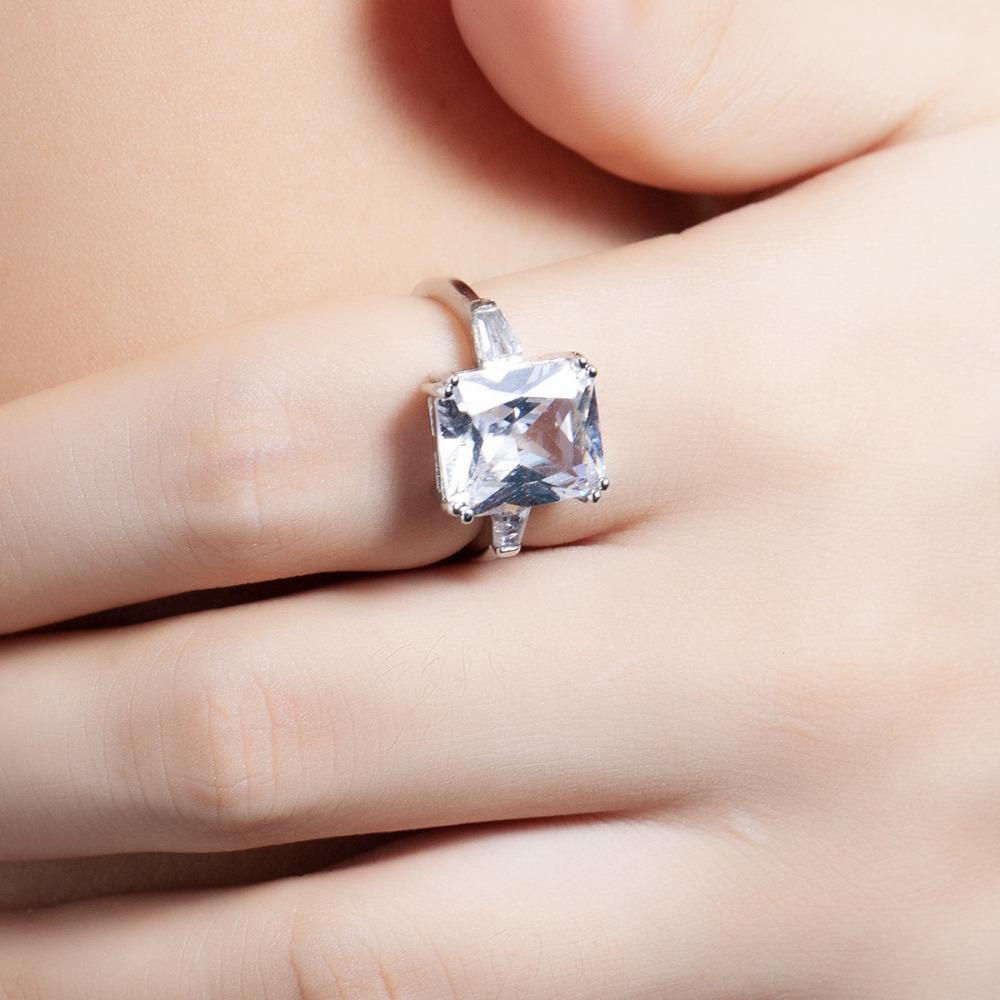 Bold Princess Cut Zircon Ring for Women Luxury European Inlaid Engagement Jewelry Statement Finger Ring