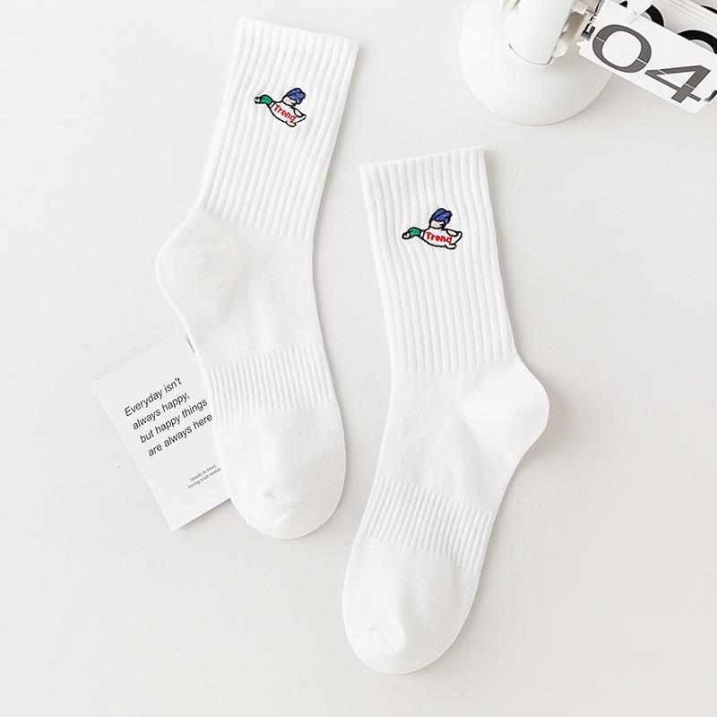Trendy Men's Mid-Calf Embroidered Sports Socks - Yu Wenle Style