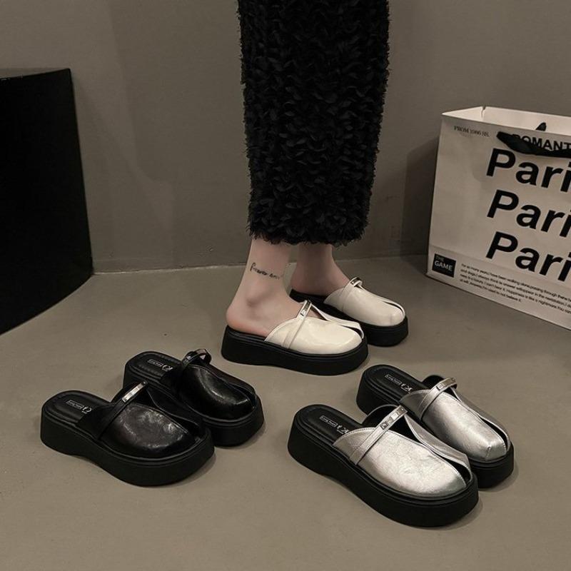 Thick Soled Casual Women's Spring 2026 New Fashionable Lazy Slippers