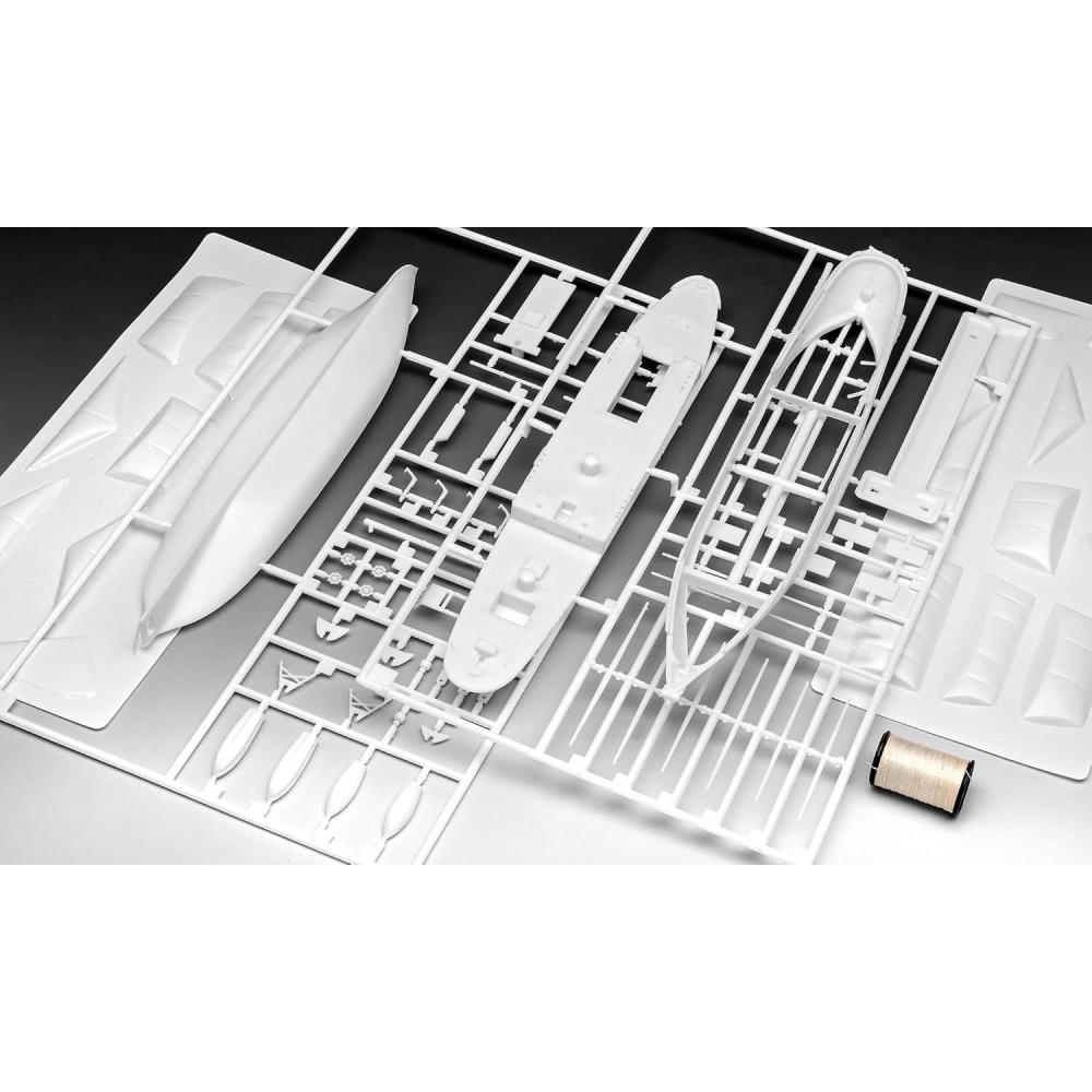 German Level  Revell  1 350 German Navy Golchfox Plastic Model 05432 Molding Color