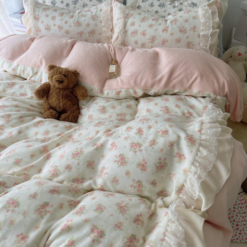 Set Biancheria da Letto in Pile di Latte a Quattro Pezzi Invernale Ispessito Copripiumino in Pile Double-face Lenzuolo Federa