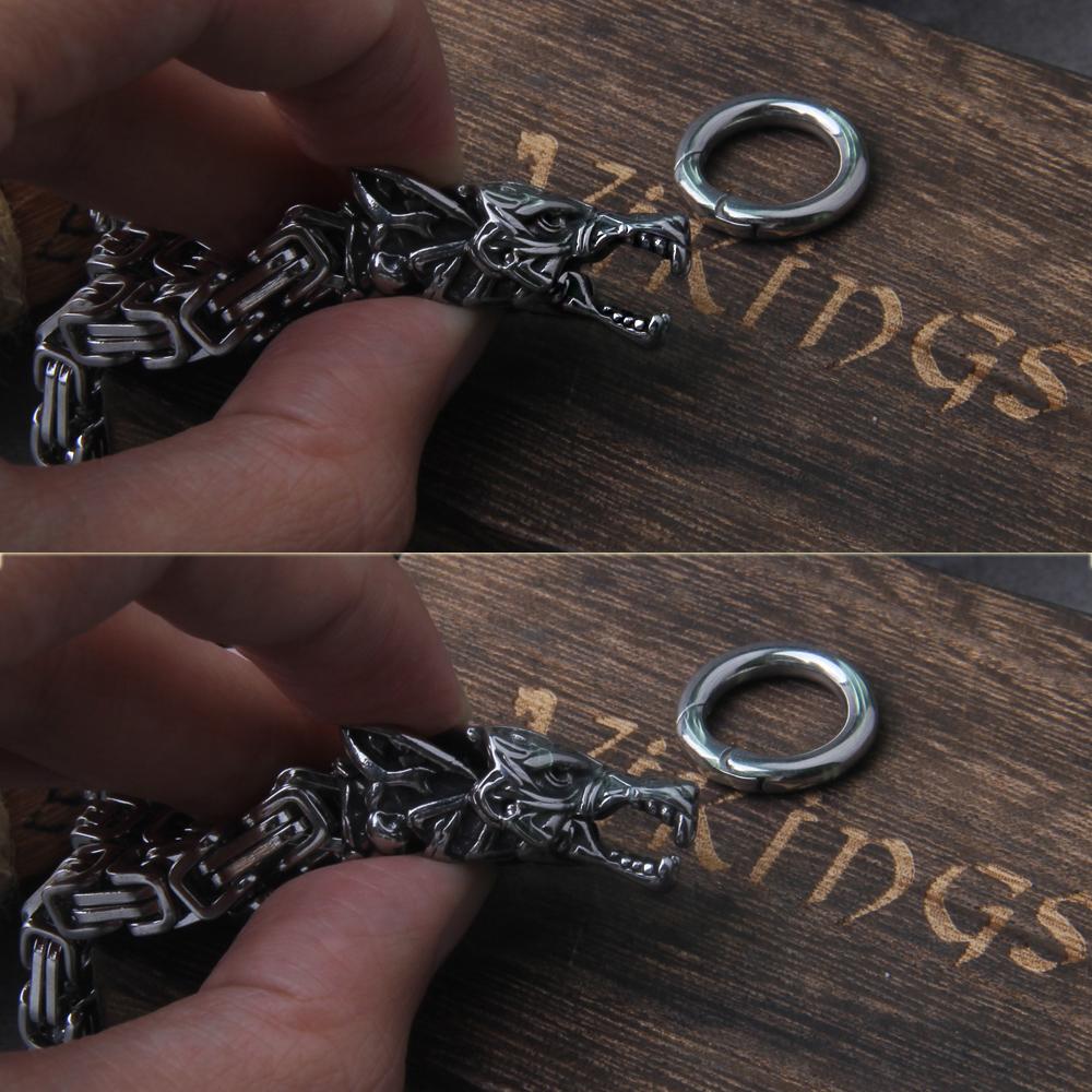 Celtic Wolf Necklace Viking Vegvisir Amulet Stainless Steel Chain Jewelry Norse Runes Pendant for Men Women