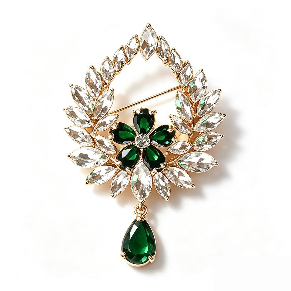 Court-style Emerald Garland Brooch, Luxurious Waterdrop Heart-shaped Pendant Pin
