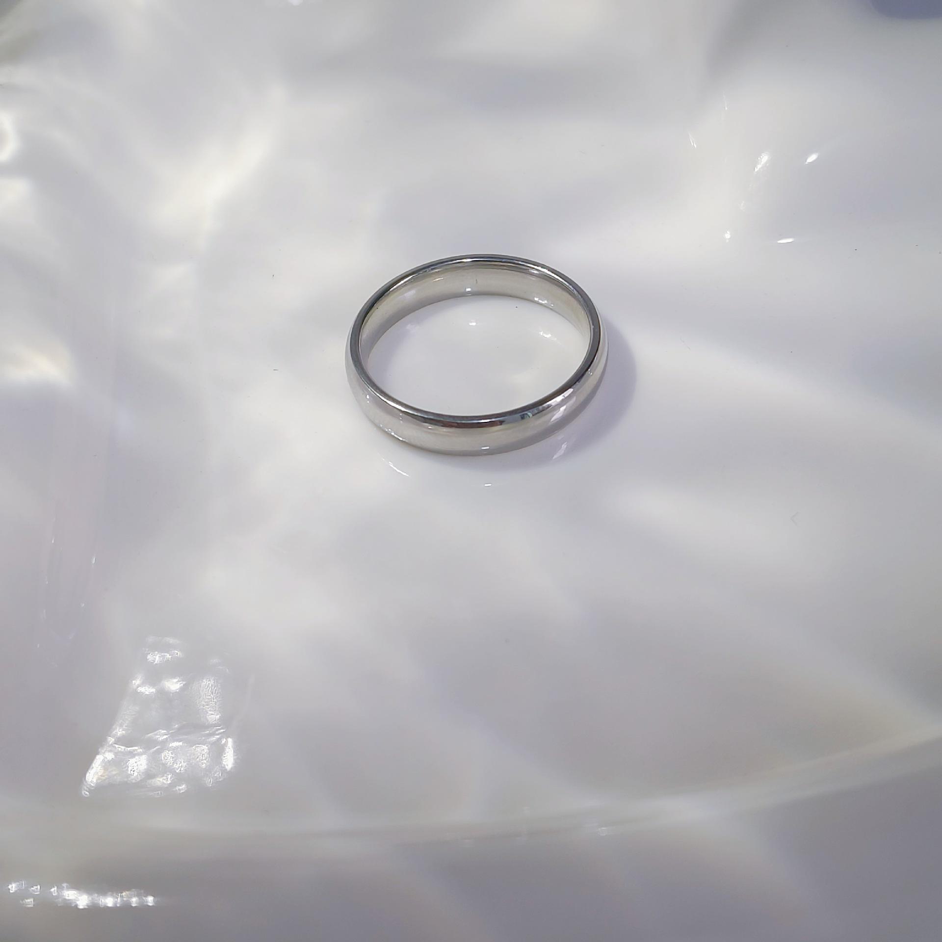 

Универсальное модное гладкое простое кольцо для женщин - модный ежедневный аксессуар для указательного пальца Smooth plain ring