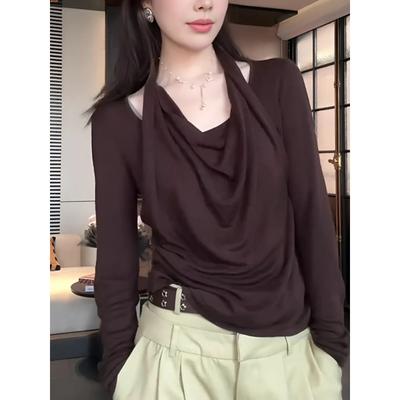 Gefälschtes Zweiteiliges Halterneck Schwingender Kragen Langärmeliges T-Shirt Damen Frühling Neues Design Mode Lässiges Enges Oberteil